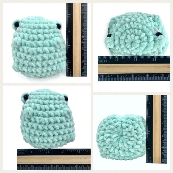 Amigurumi Kawaii Cheeky Frog Hand/Homemade Plushie in Seafoam Green NWOT - Picture 10 of 10